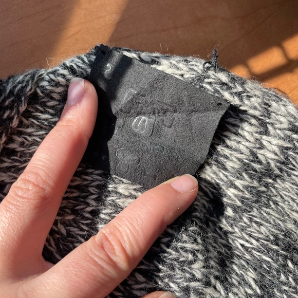 TNA button up sweater - Picture 6 of 8